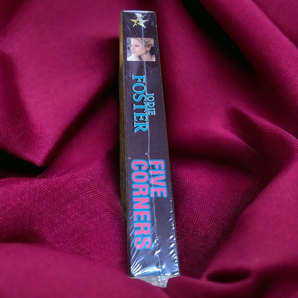 Five Corners VHS Movie Starring Jodie Foster New! - Picture 3 of 3
